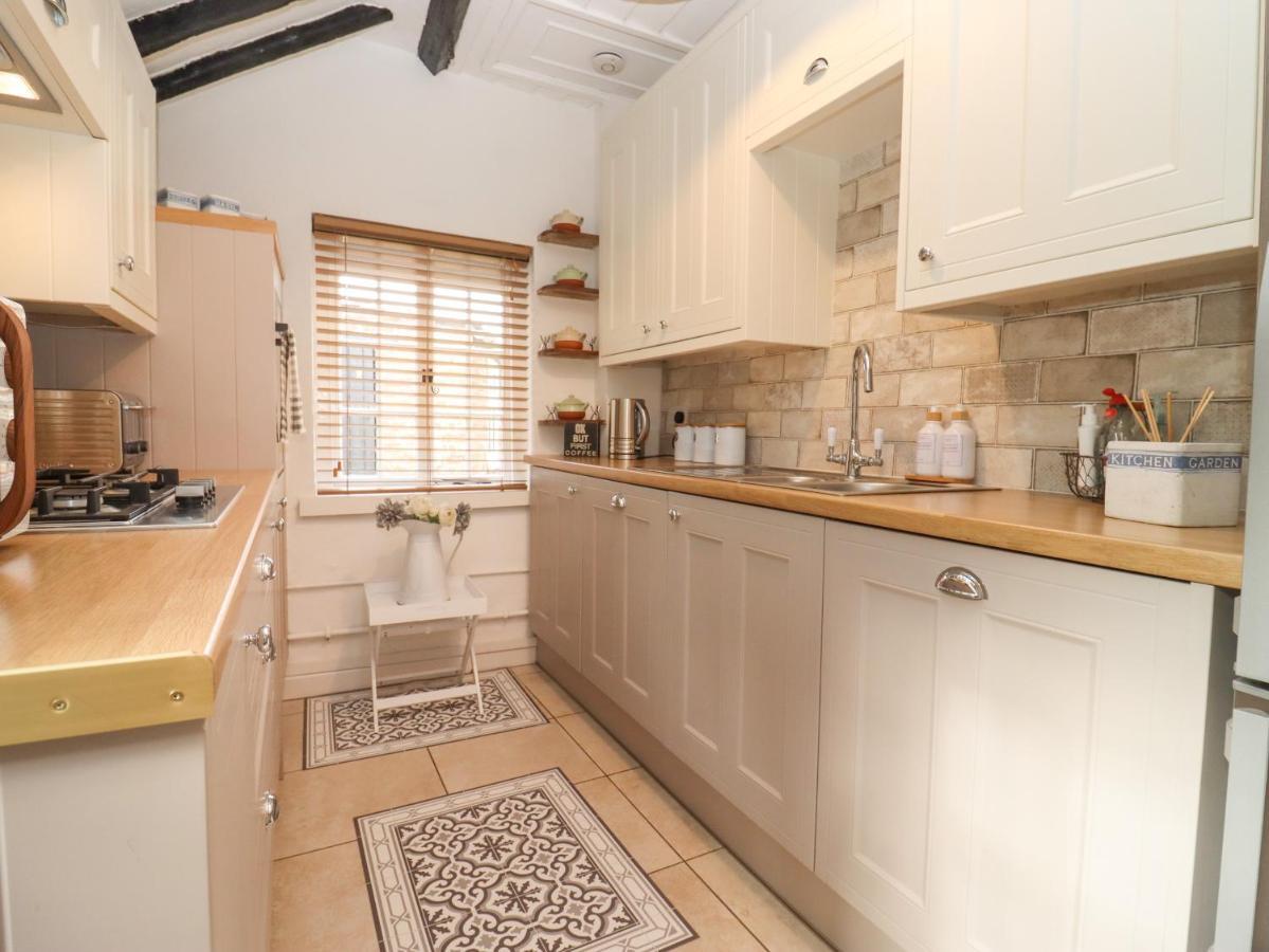 Hobbes Cottage Malmesbury Exterior foto